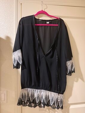 Beach Bunny Black Lounge Top with White Logo Stitching